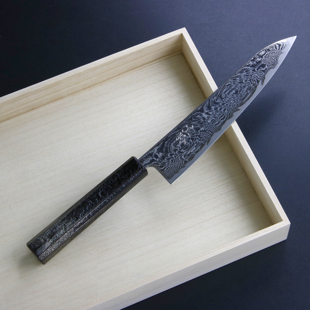 ”SHIGEKATSU” Gyuto knife AUS10 Uzumaki pattern with Angin handle, 210mm