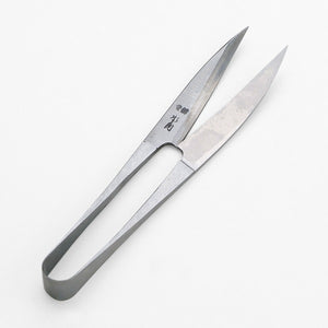 Open image in slideshow, “SUIGETSU” Handmade Japanese Grip Scissors(Nigiri) Aogami Steel Curved Blade, 105-120mm
