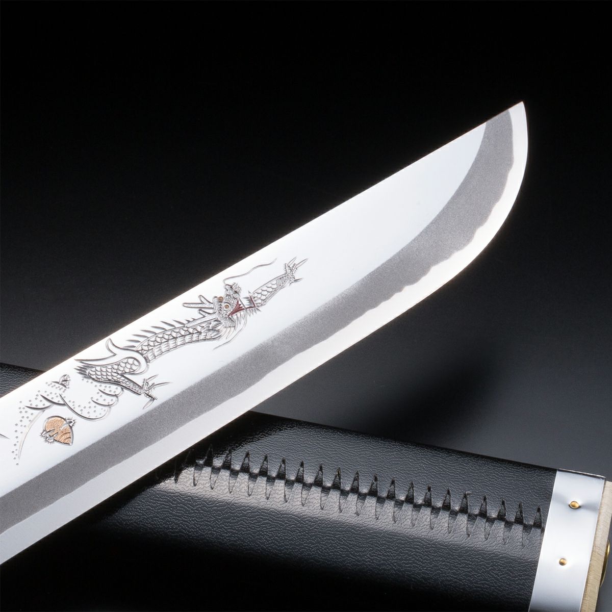 HONMAMON "AZUMASYUSAKU" Hunting Knife Carving of DRAGON 240mm Japanese Outdoor Knife