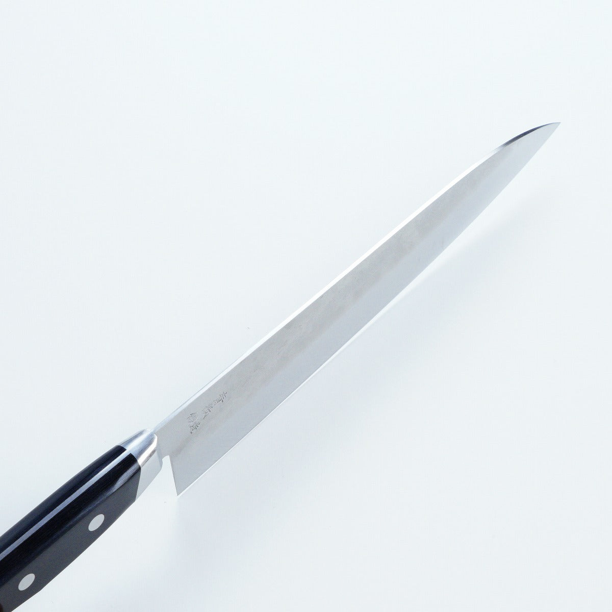 "HONMAMON" Gyuto (Chef's Knife) Aogami Steel No.2 with Hammered Pattern, 200mm