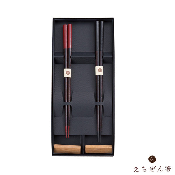 "KUTSUROGI" (Relaxation) Meoto-Bashi Chopsticks Set for Married Couples with Rest